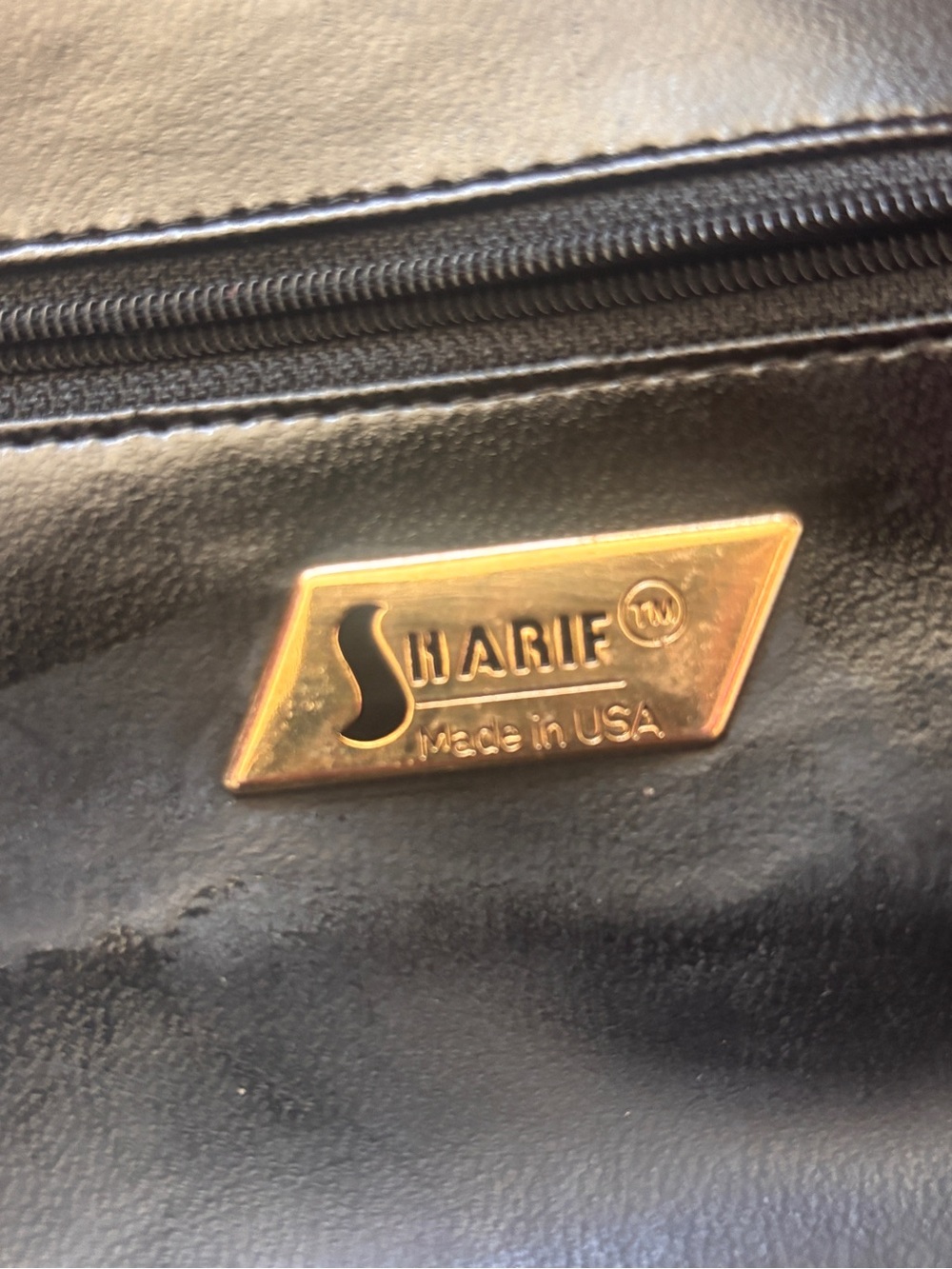Large Vintage Sharif Red Suede Shoulder Bag with Abstract Design & Black Tassel - Picture 11 of 11